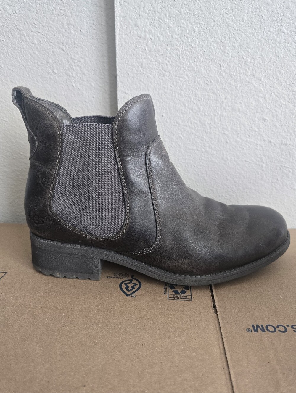 UGG Womens Sz 8 Bonham Boot Style 1013893